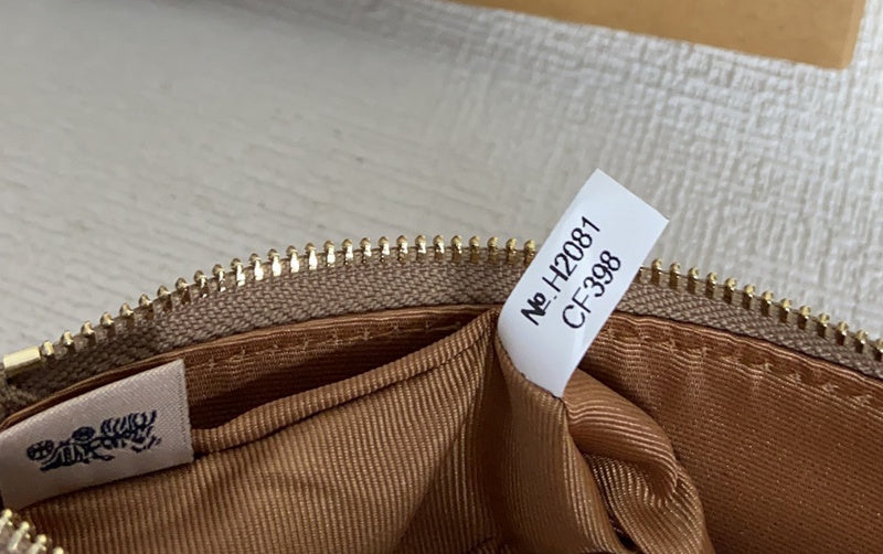 COZY - CAH Bags - 043