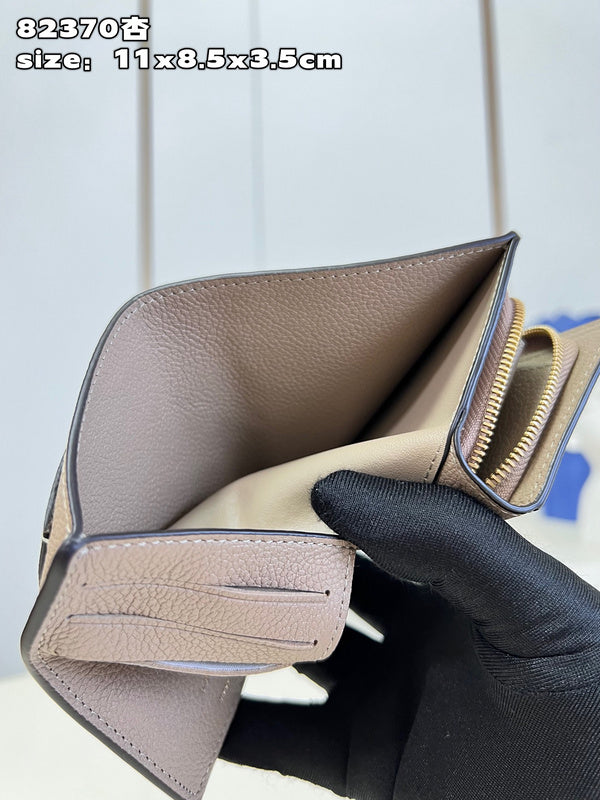COZY - LOV Wallets - 213