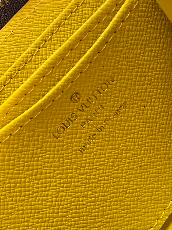 COZY - LOV Wallets - 431