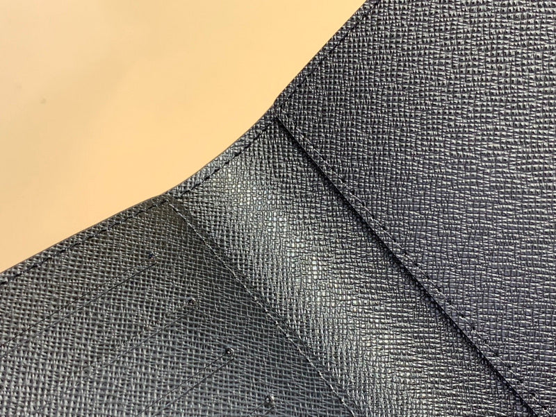 COZY - LOV Wallets - 334