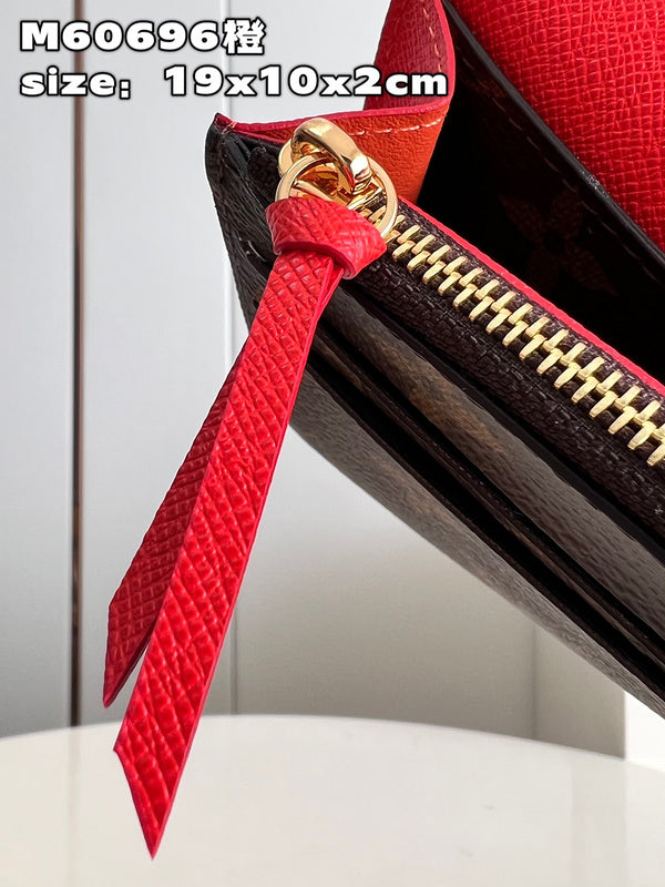 COZY - LOV Wallets - 331