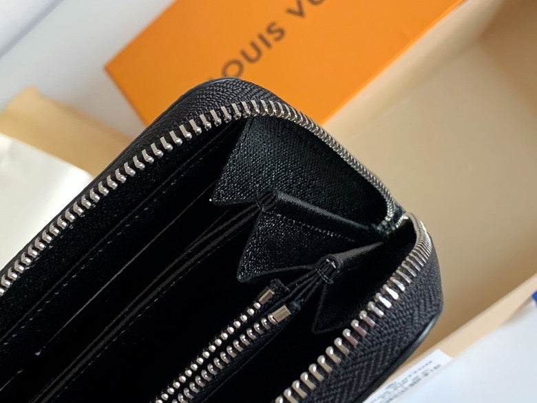COZY BAGS - LOV Wallets - 703
