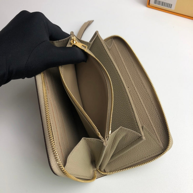 COZY - LOV Wallets - 085