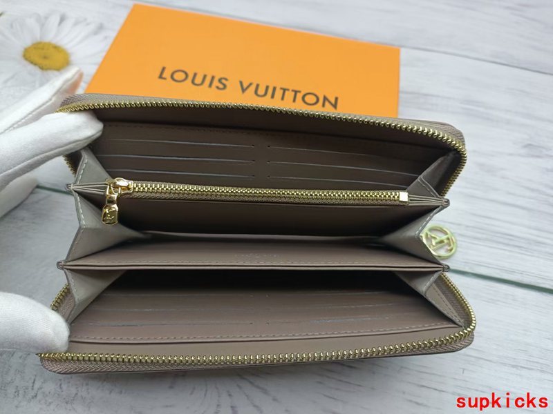 COZY BAGS - Mix Wallets - 677