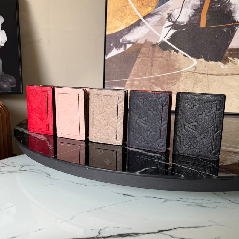 COZY - LOV Wallets - 425