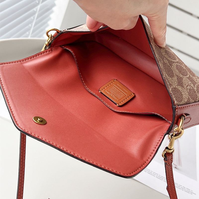 COZY - CAH Bags - 584