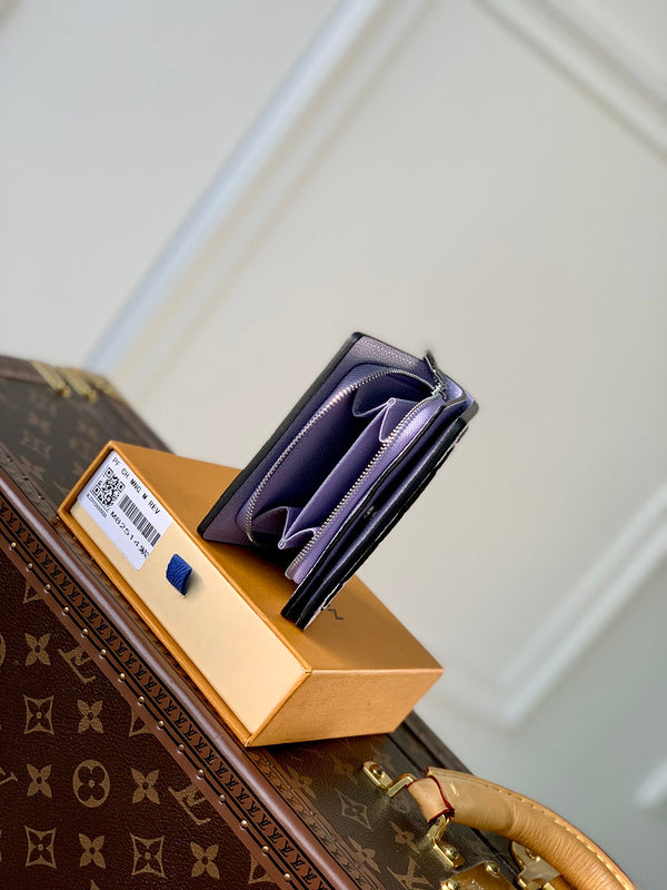 COZY - LOV Wallets - 040