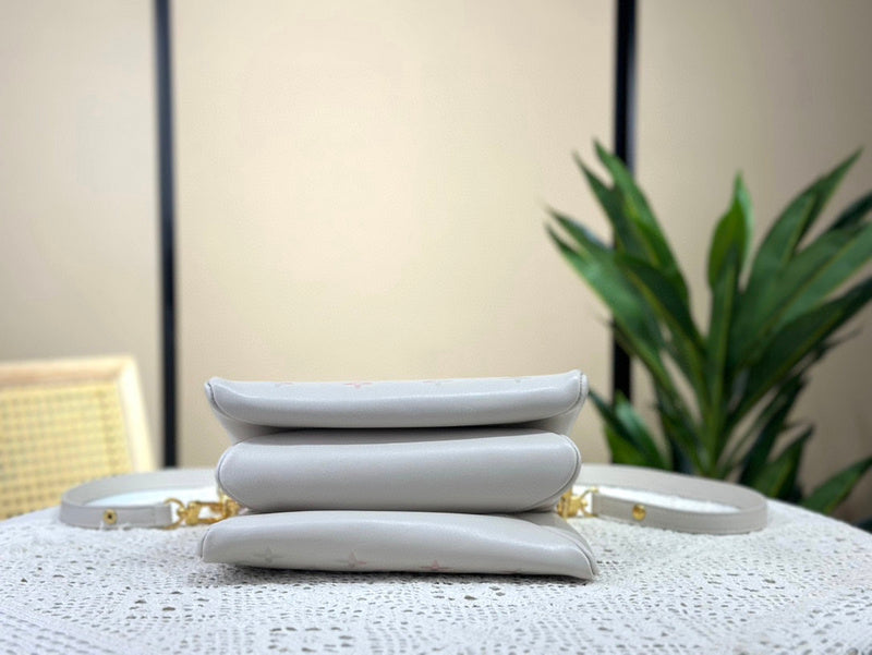 COZY - LOV Lady Bags - 001