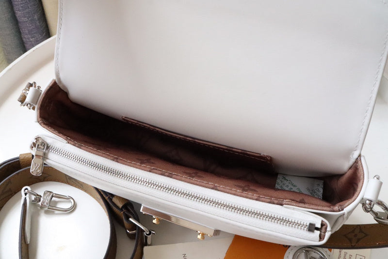 COZY - LV Bags - 2831