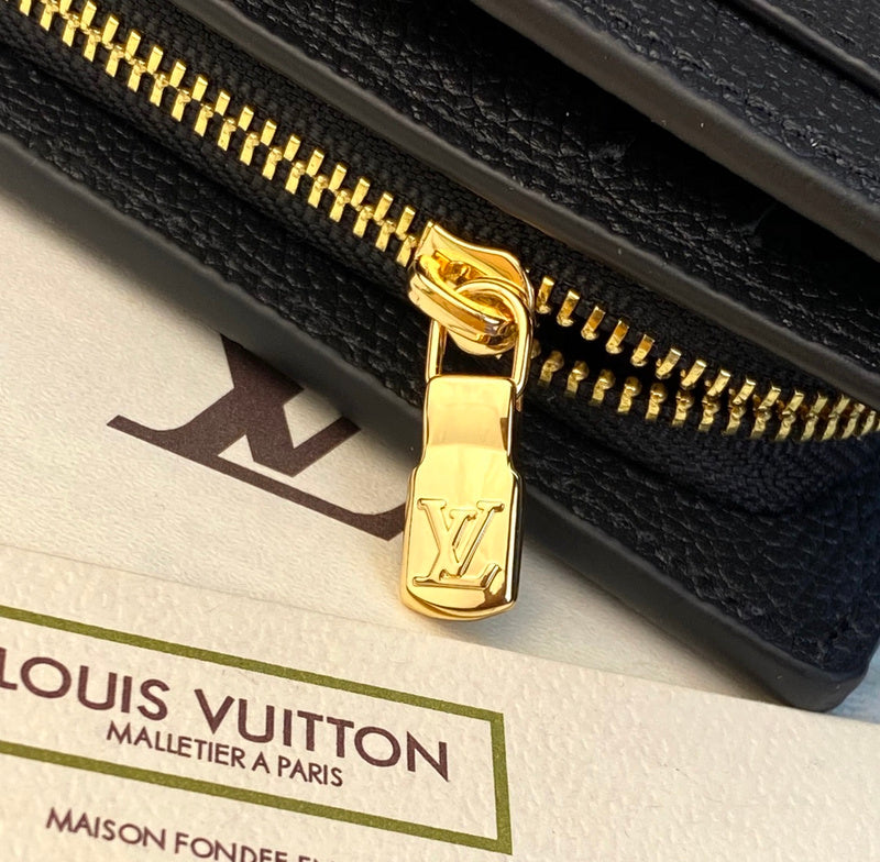 COZY - LOV Wallets - 026