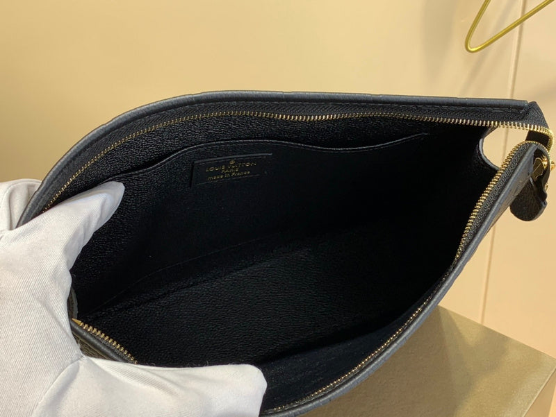 COZY - LOV Wallets - 322