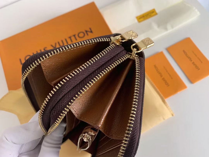COZY BAGS - LOV Wallets - 715