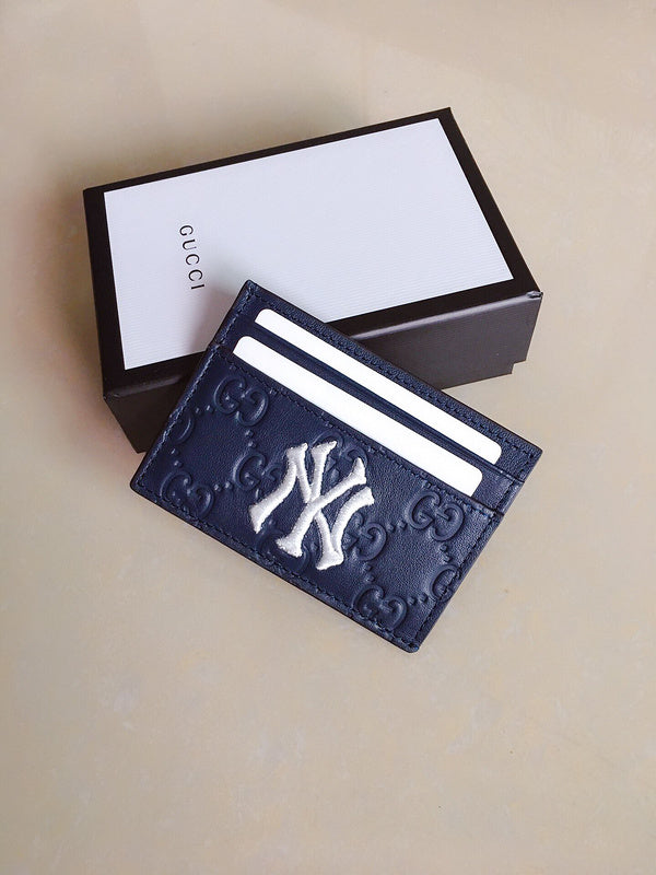COZY - Guki Card Case - 081
