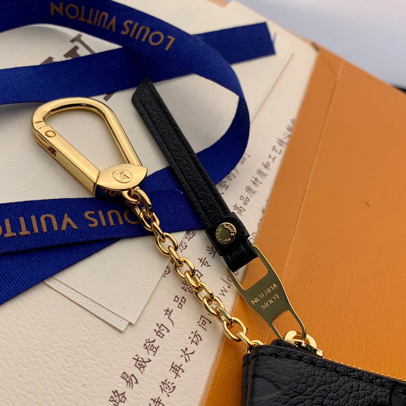 COZY - LOV Wallets - 470