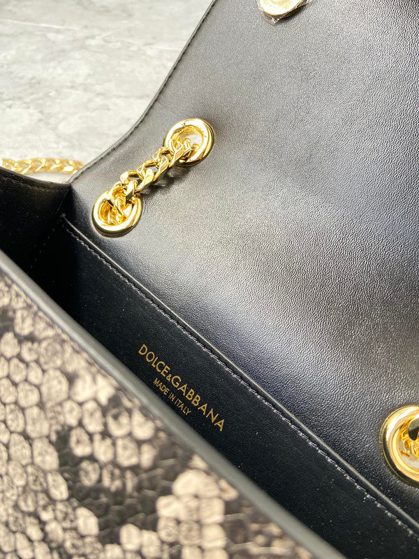 COZY - DAG Bags - 171