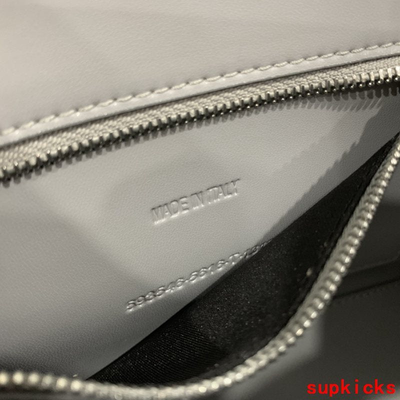 COZY BAGS - BG Hourglass Bags - 147
