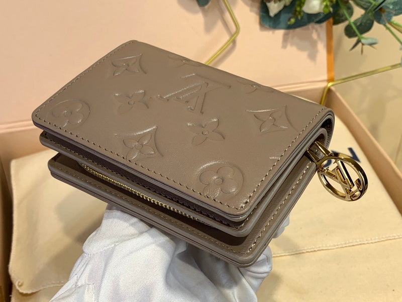COZY - LOV Wallets - 332