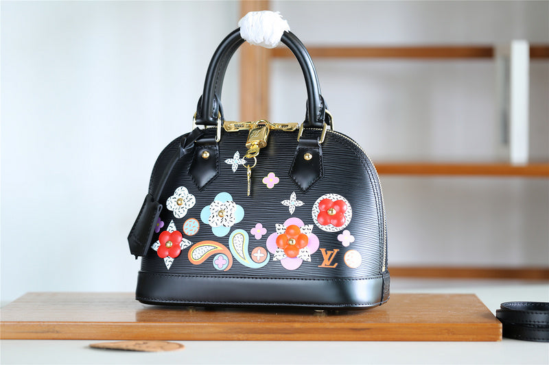 COZY - LOV Lady Bags - 1896