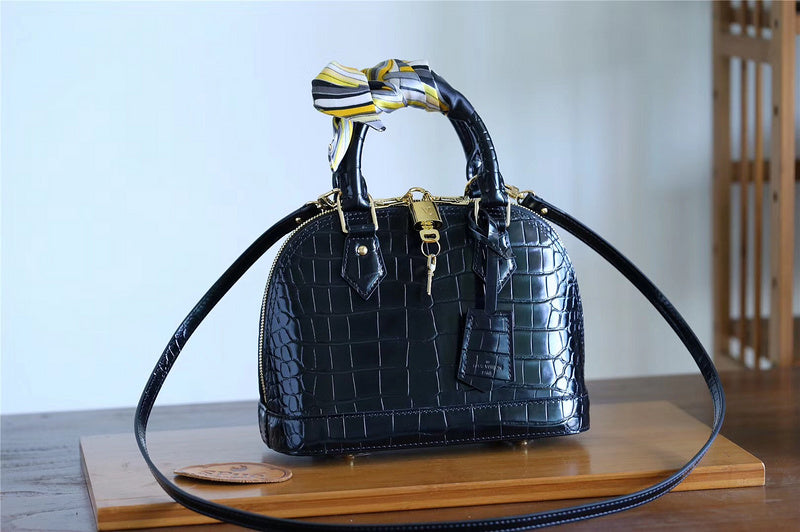 COZY - LOV Lady Bags - 1911