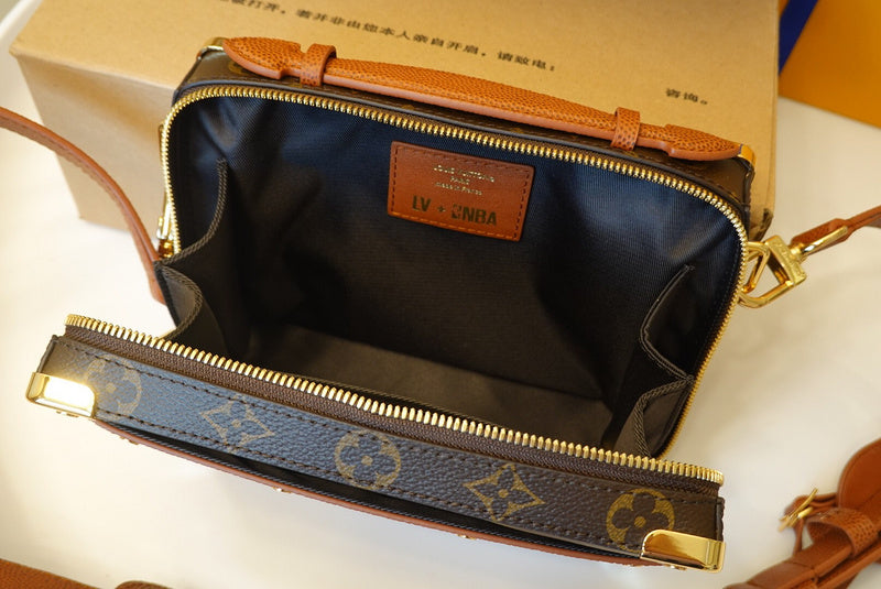 COZY BAGS - LOV Bags - 2005