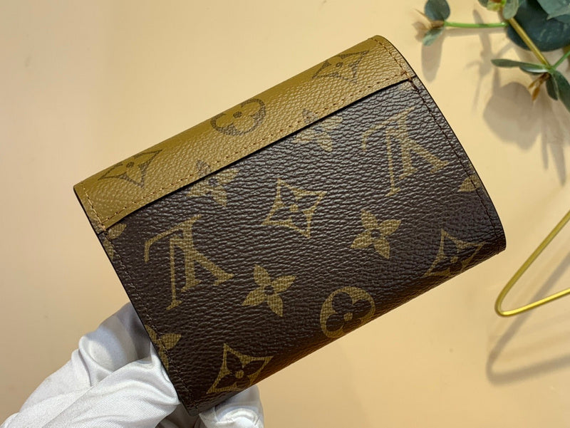 COZY - LOV Wallets - 303