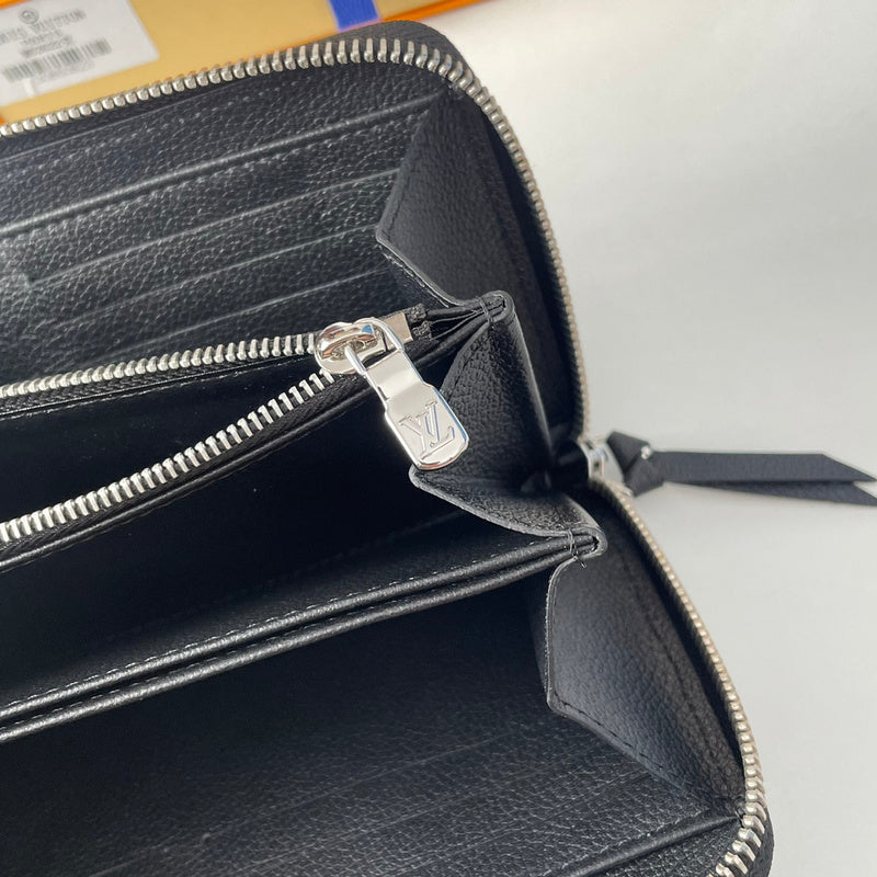 COZY - LOV Wallets - 086