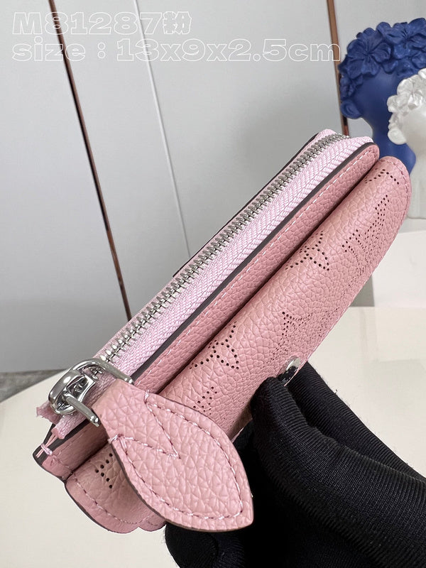 COZY - LOV Wallets - 055
