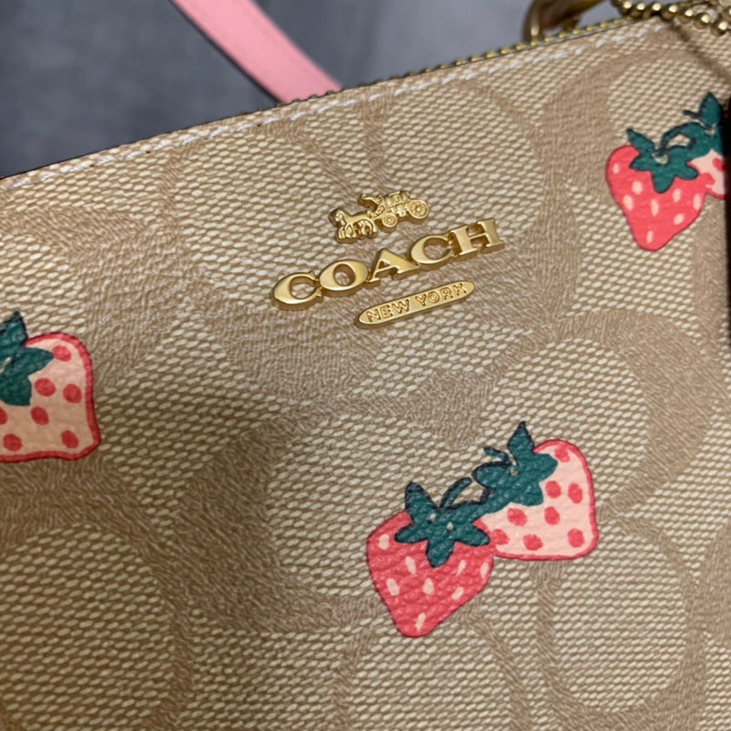 COZY - CAH Bags - 389