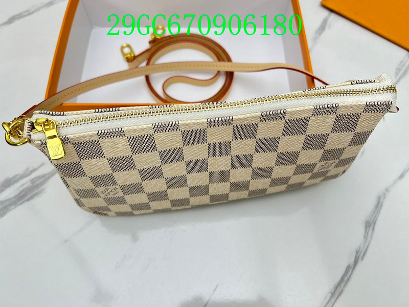 COZY BAGS - LOV Wallet - 694