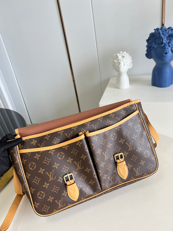 COZY - LV Bags - 2693