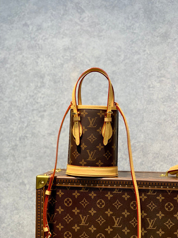 COZY - LV Bags - 1995