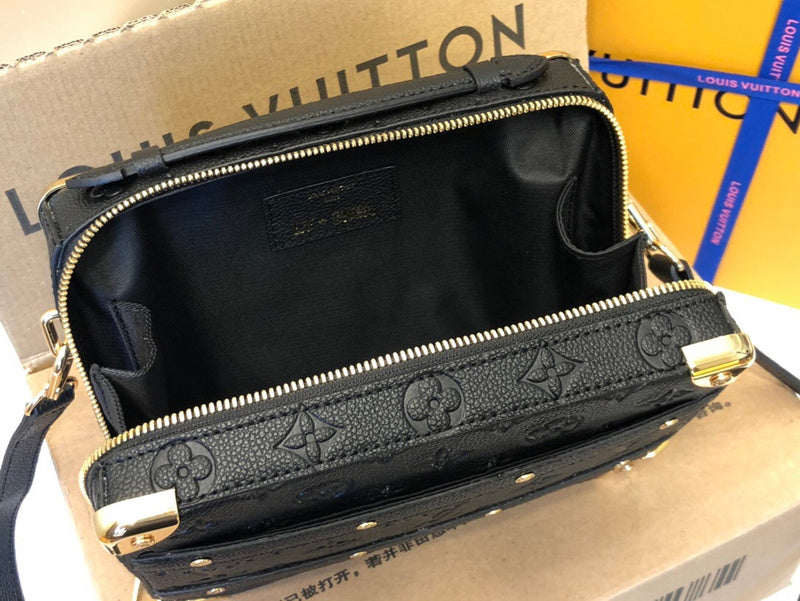 COZY BAGS - LOV Bags - 2005