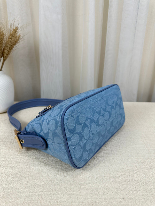 COZY - CAH Bags - 107