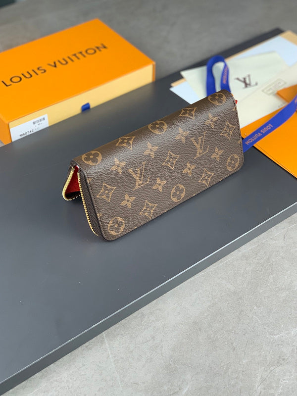 COZY - LOV Wallets - 166