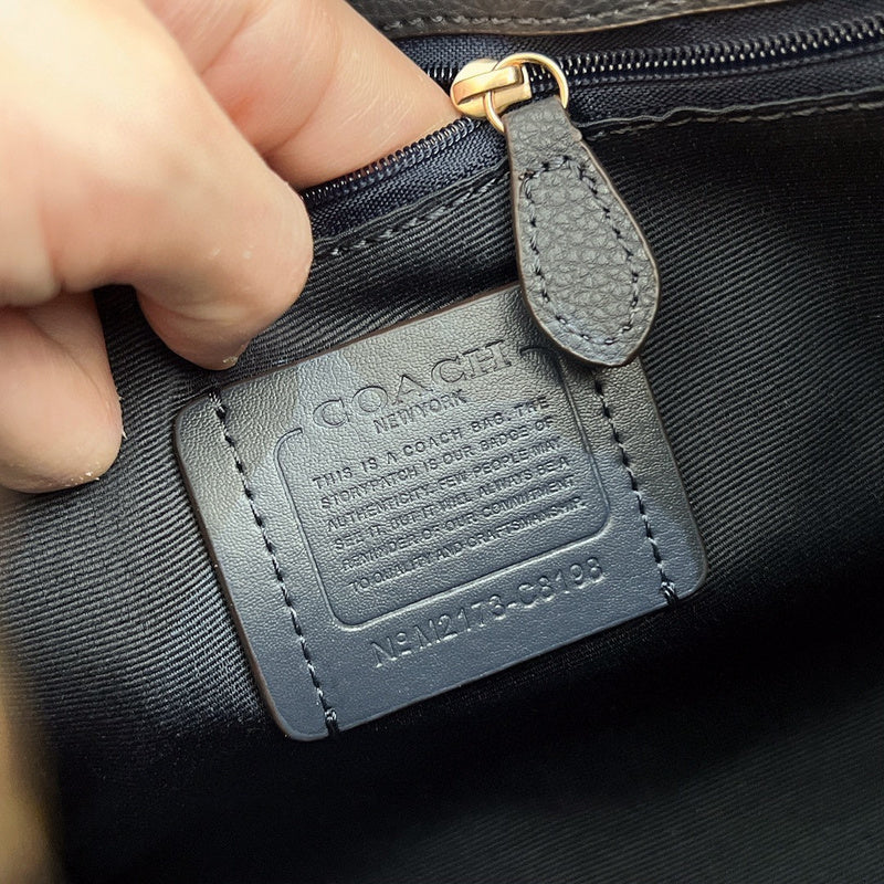 COZY - CAH Bags - 082