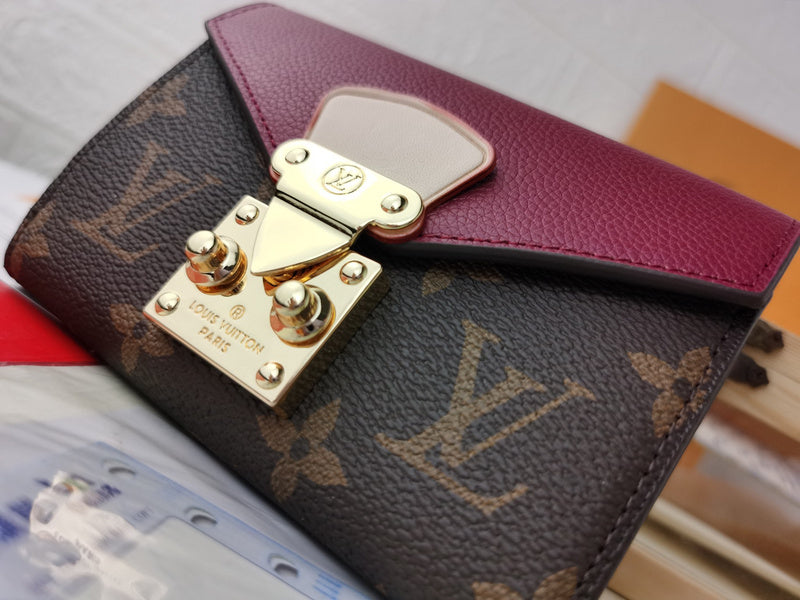 COZY BAGS - LOV Wallets - 740