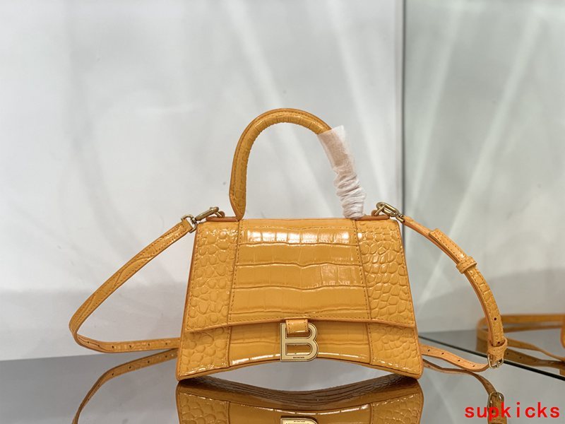 COZY BAGS - BG Hourglass Bags - 138