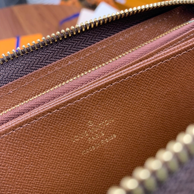 COZY BAGS - LOV Wallets - 557