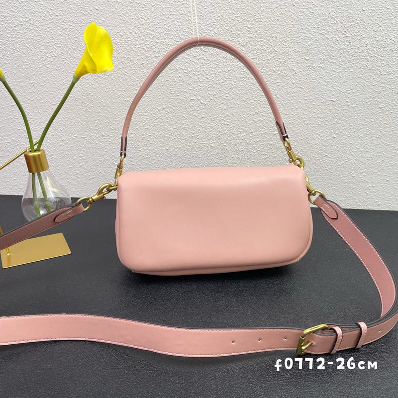 COZY - CAH Bags - 569
