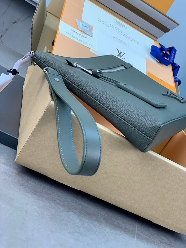 COZY - LOV Wallets - 204