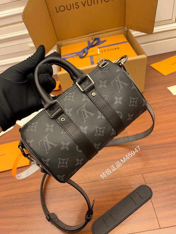 JB - LOV Travel Bags - 244