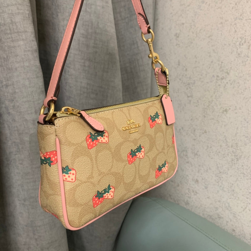 COZY - CAH Bags - 389