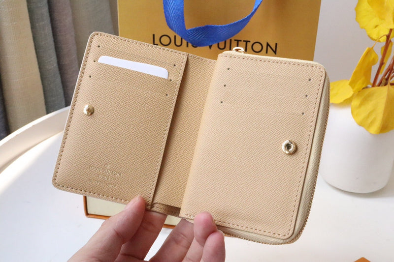 COZY - LOV Wallets - 484