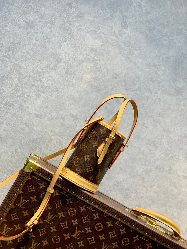 COZY - LV Bags - 1995