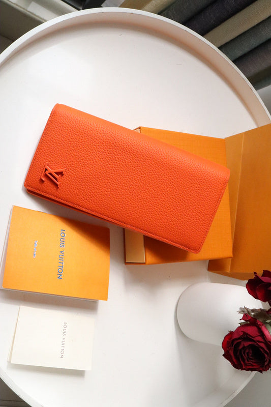 COZY BAGS - LOV Wallets - 639