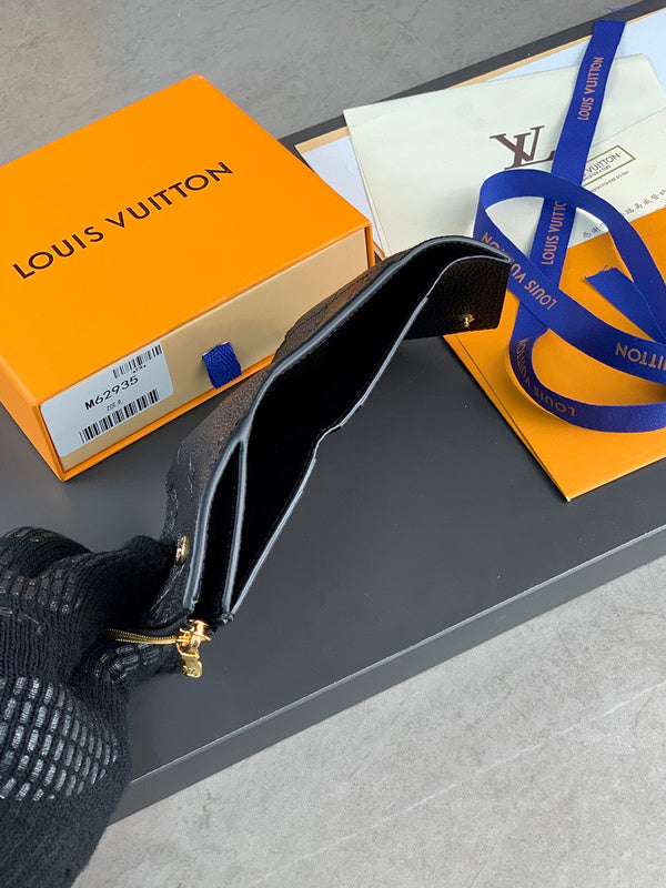 COZY - LOV Wallets - 260