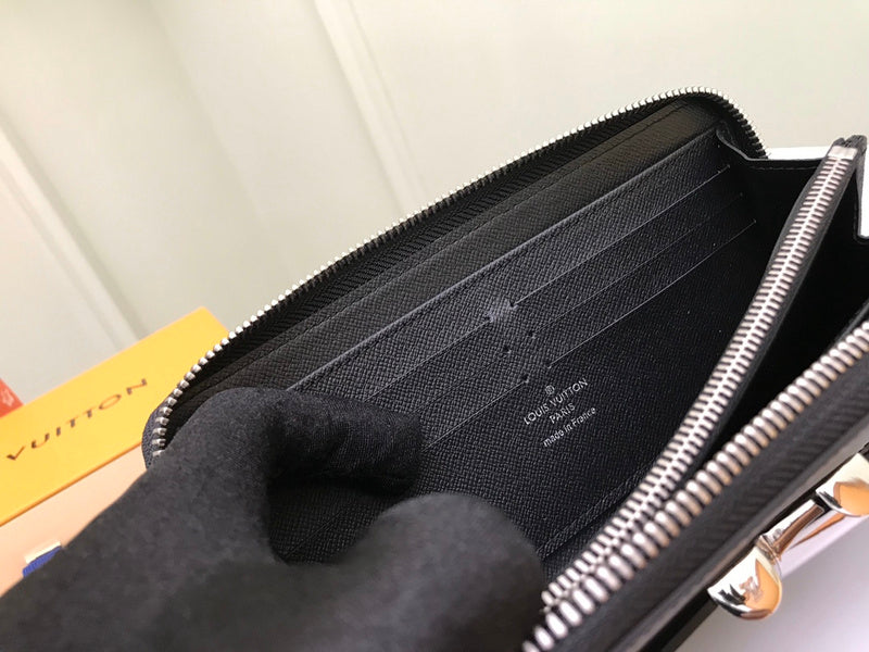 COZY - LOV Wallets - 405