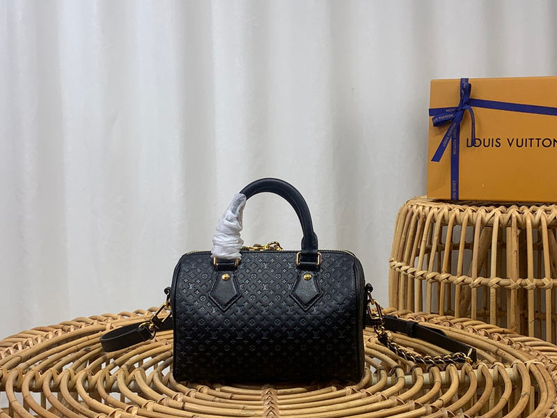 JB - LOV Travel Bags - 022