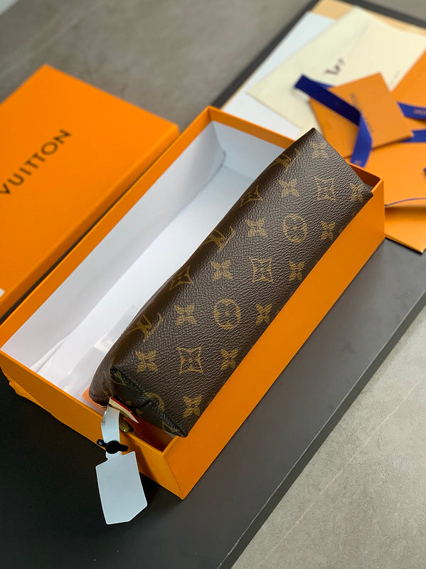 COZY - LOV Wallets - 282