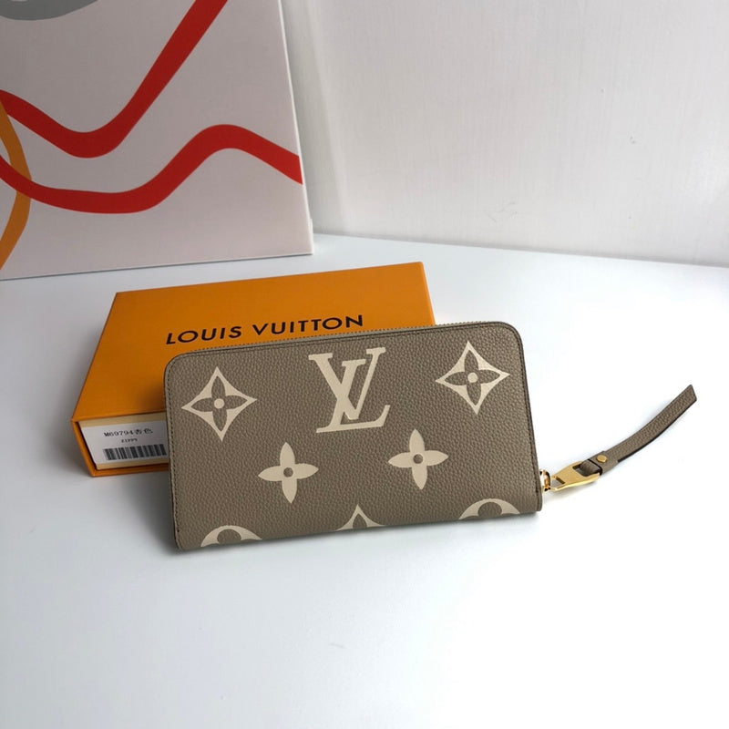 COZY - LOV Wallets - 085